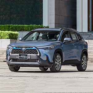 Toyota Cross 7 Chỗ